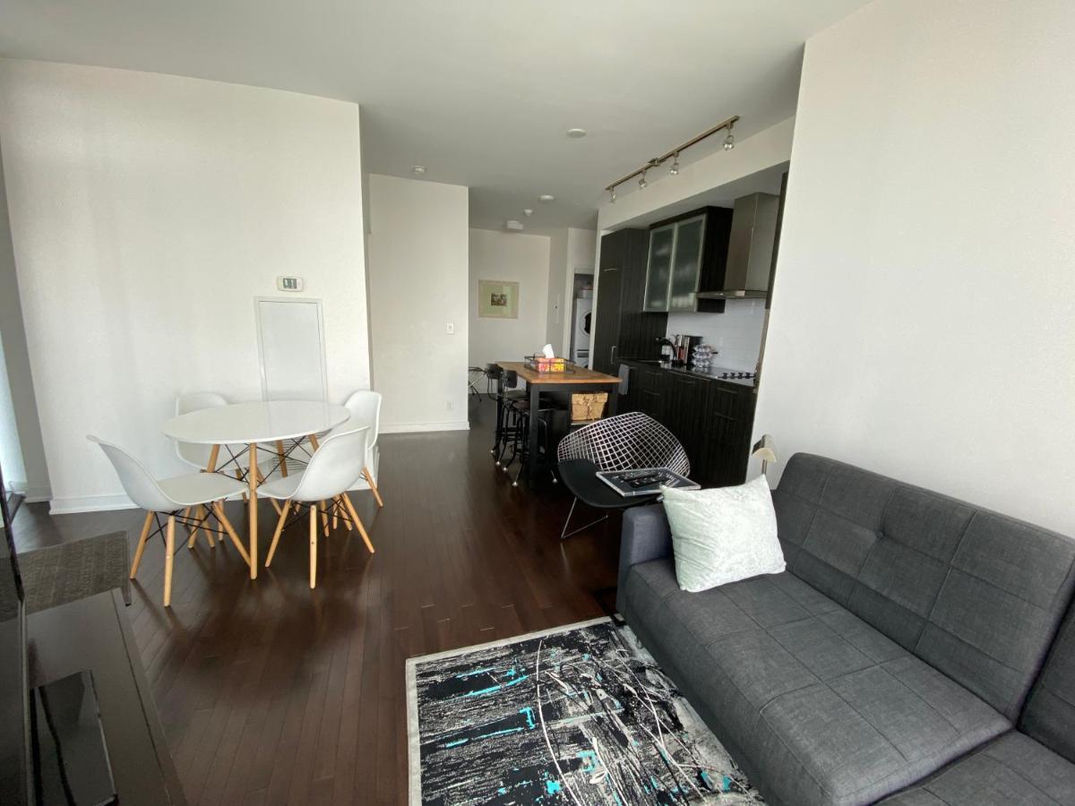 Corporate suite Toronto Exterior foto
