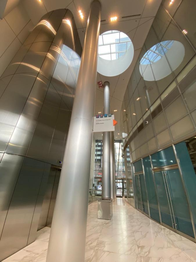 Corporate suite Toronto Exterior foto